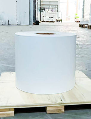 Хорошая цена SGS одобрение чернила глянцевая самоклеящаяся синтетическая бумага 50μ толщина поверхности онлайн