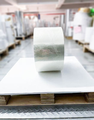 Хорошая цена Светлая белая PET BOPP клеящая бумага Jumbo Roll SGS одобрение онлайн