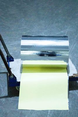 Хорошая цена Самоклейкая наклейка Бумажная рулонка 50 Светлосеребряный ПЭТ ((Покрытие) акриловый клей 140 желтый онлайн