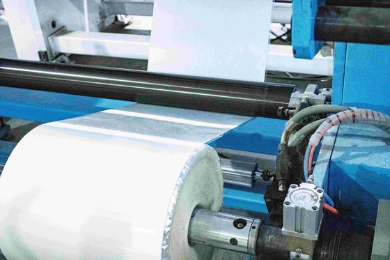 Хорошая цена Клейкие бумажные этикетки с сертификатом SGS, обычные самоклеящиеся съемные этикетки. онлайн